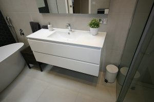 bathroom-avondale-heights-7