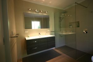 bathroom-montmorency-1