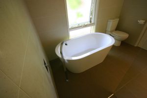 bathroom-montmorency-7